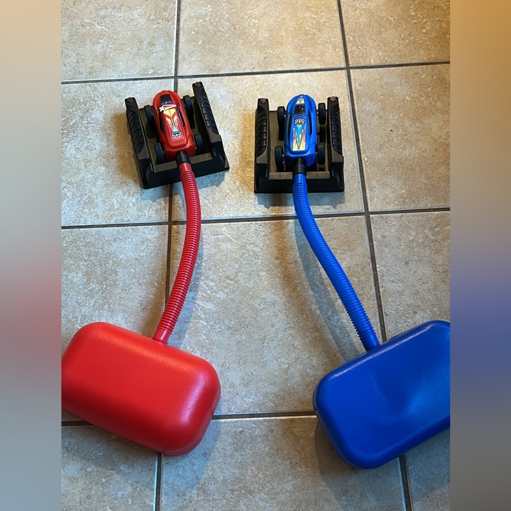 Kids toy - dual stomp racers